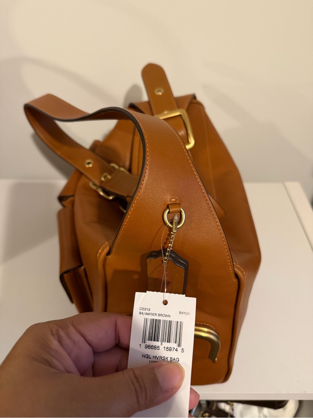 Coach brand new haversack size large Tan Leather Shoulder Bag with Front Pockets - Picture 5 of 12